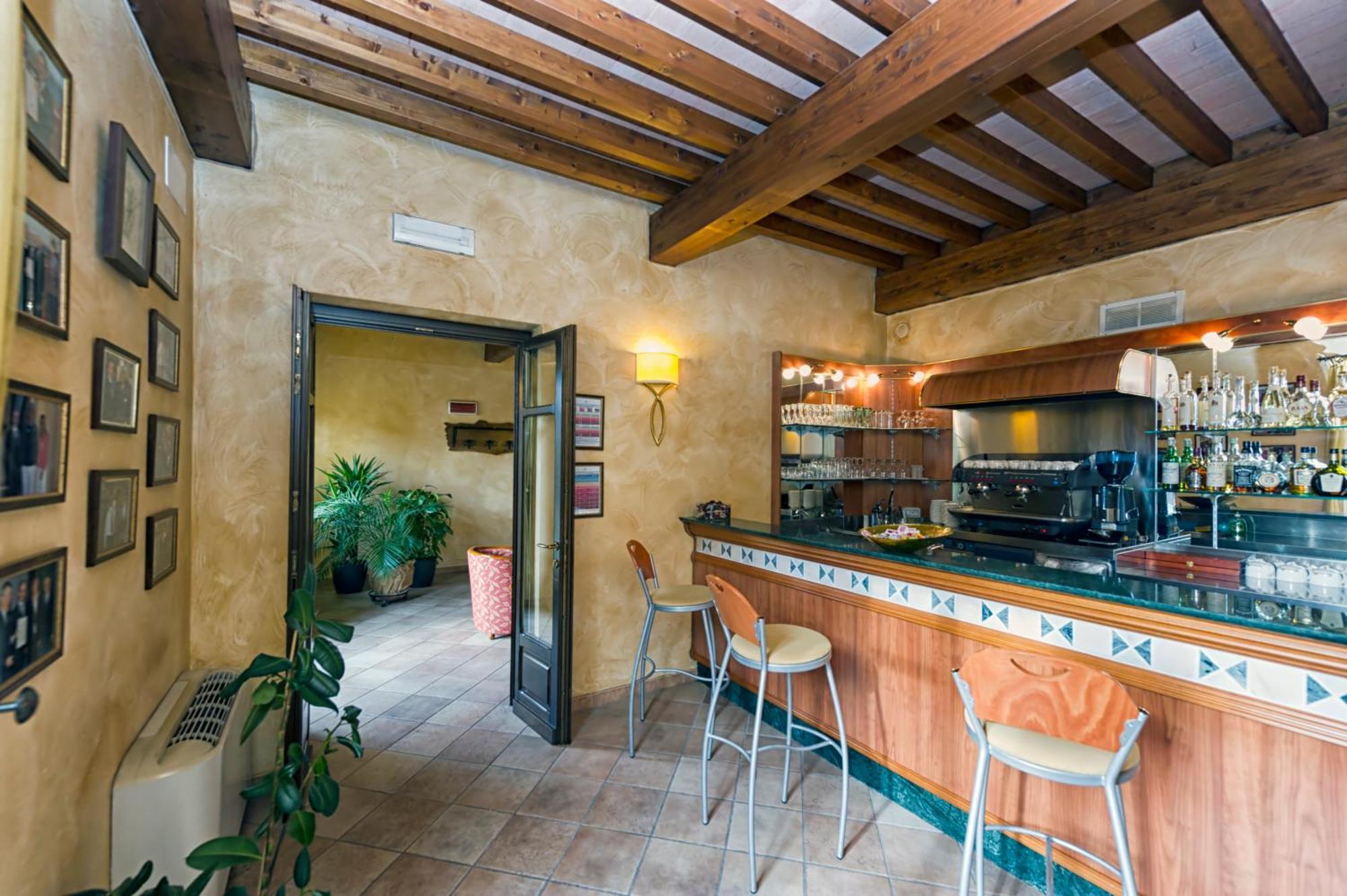Best Western Plus Hotel Le Rondini San Francesco al Campo Exterior foto